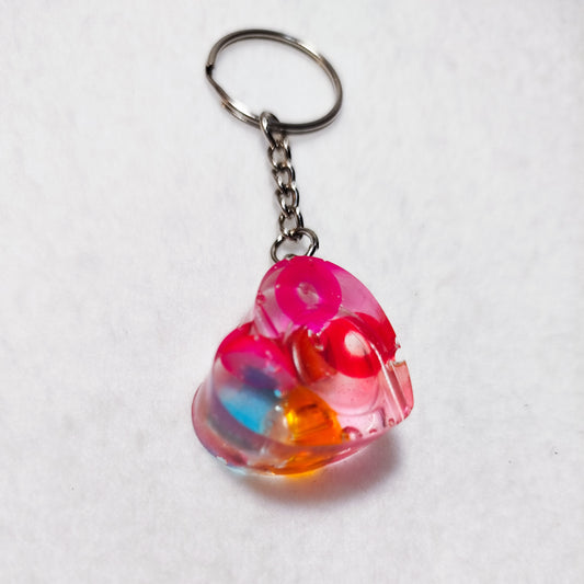 Transparent resin heart keychain – Colorful heart keychain – Funky bag charm with upcycled beads – Unique handmade accessory