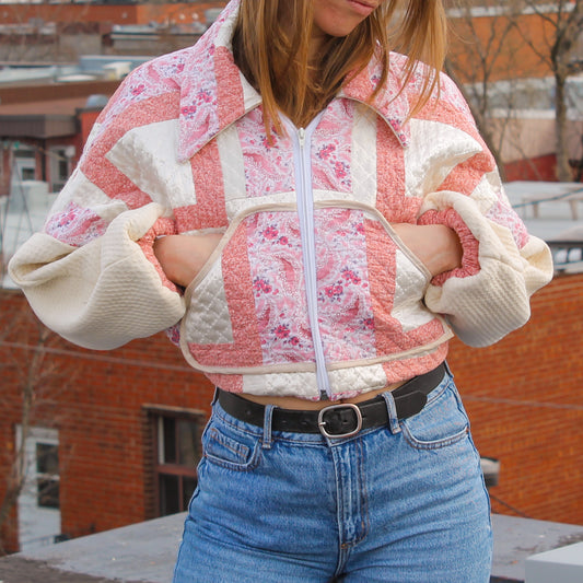 Veste fait main Montréal | Veste artisanale unique | Mode éthique locale | Pièce originale | Veste quilt | Upcycling | Veste Rose