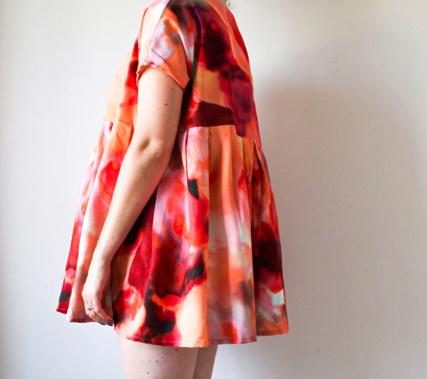 Abstract Red Dress | Wearable Art Dress | Upcycled Fashion Made in Montreal | Women's Size Large | One of a Kind Handmade Dress (Copie)