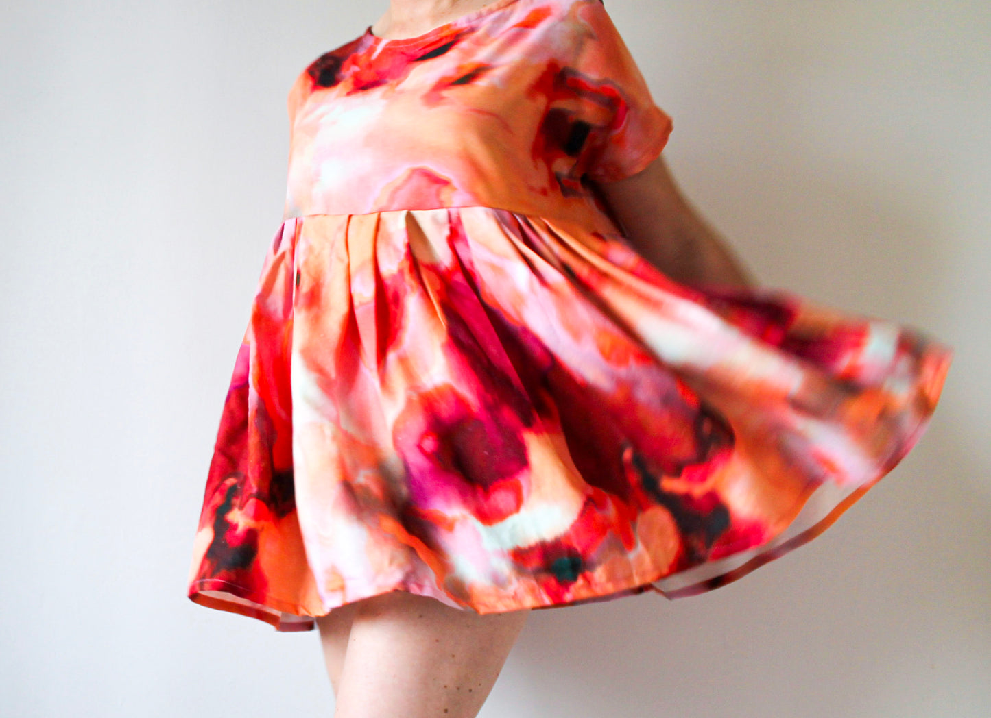 Abstract Red Dress | Wearable Art Dress | Upcycled Fashion Made in Montreal | Women's Size Large | One of a Kind Handmade Dress (Copie)